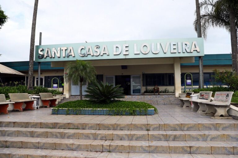 Fachada Hospital Santa Casa de Louveira